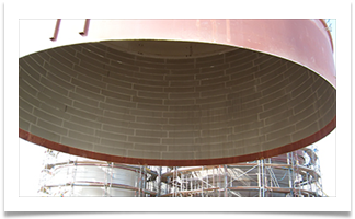 3000 m3-es rozsdamentes lemezzel bélelt szénacél tartály, Németország